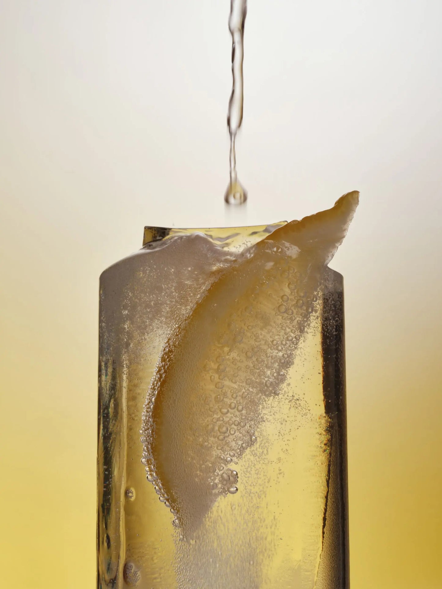 FIZZY PEAR & CARDAMOM
